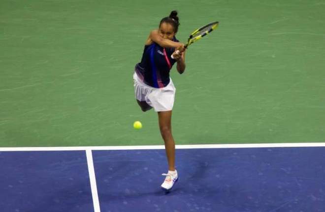 而家庭在其 而家庭在其